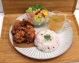 Minaカフェにランチプレートが登場します🍴